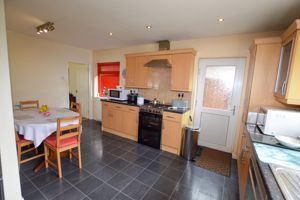 Kitchen/Diner- click for photo gallery